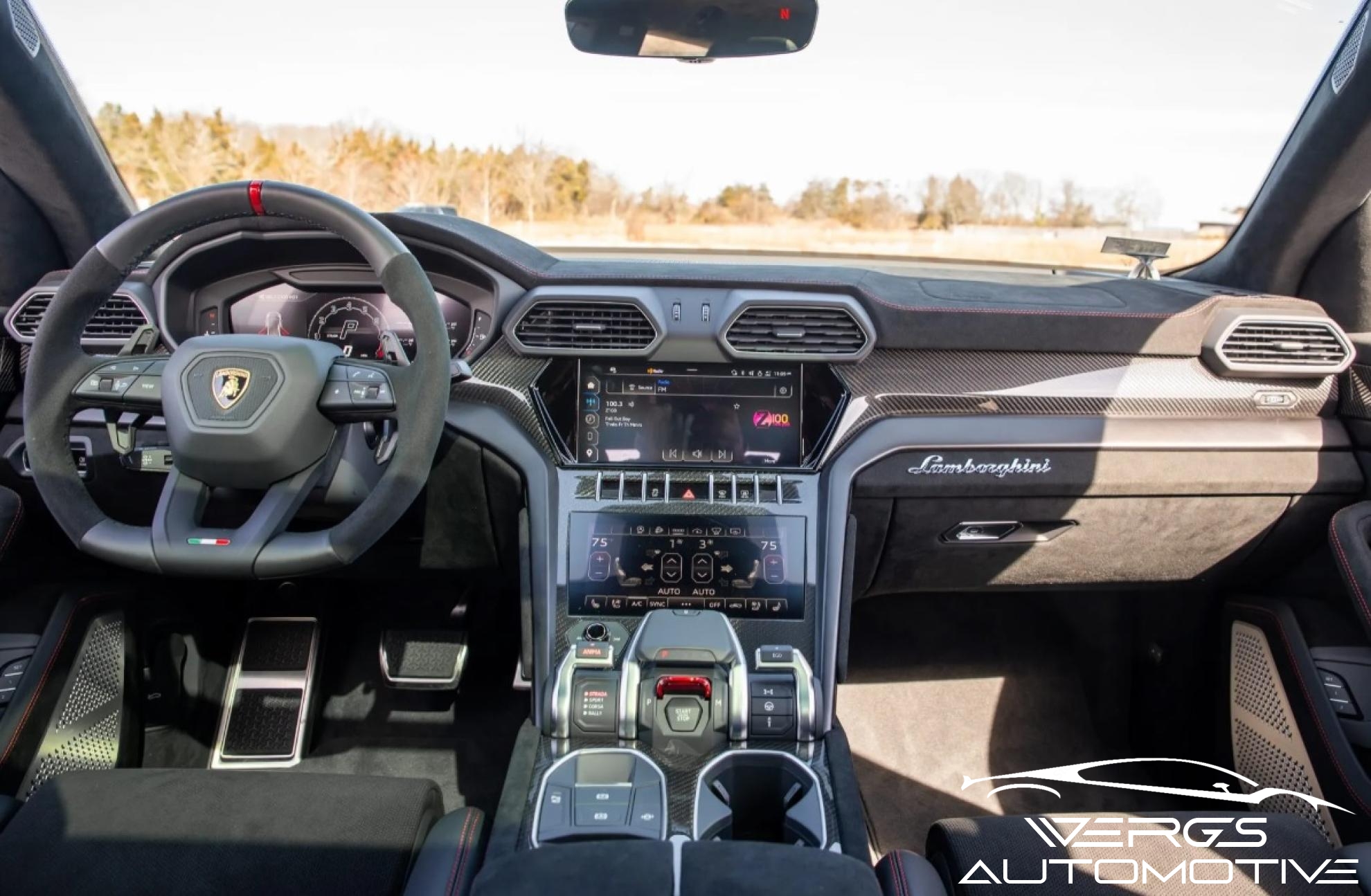 2024 Lamborghini URUS Performante